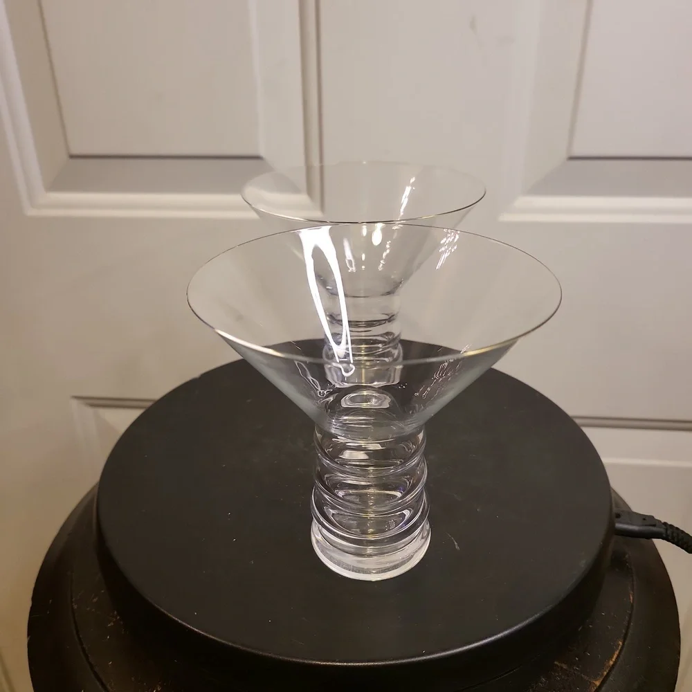 Two RIEDEL O Art Deco Style Hollow Stem Elegant Martini Glasses